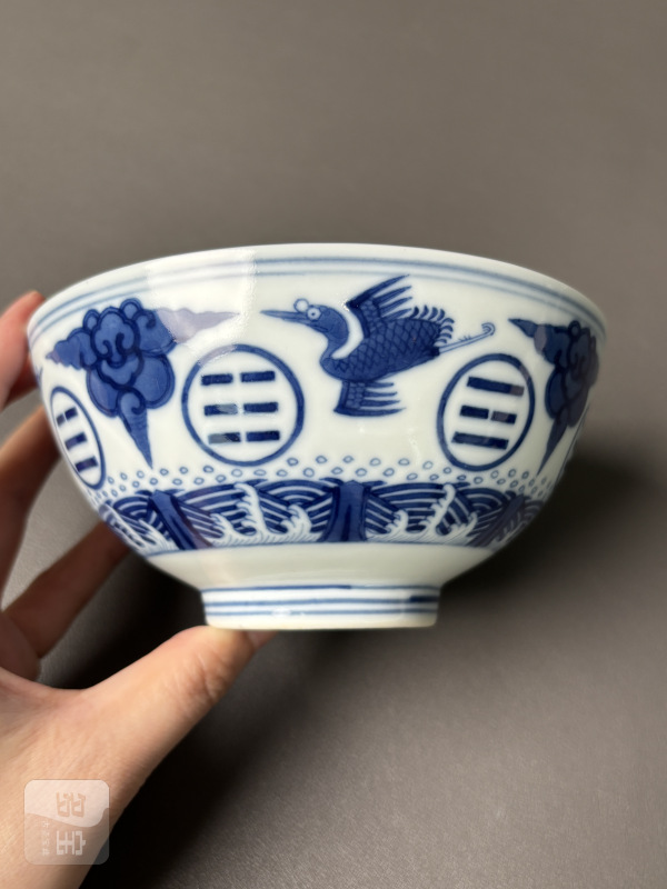 清光绪 青花八卦云鹤纹碗 - 图6